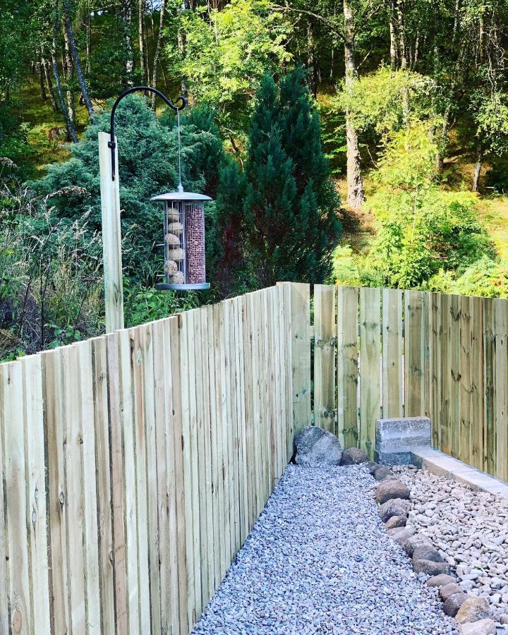 Loch Ness Woodland Pods Hotel Drumnadrochit Exterior foto